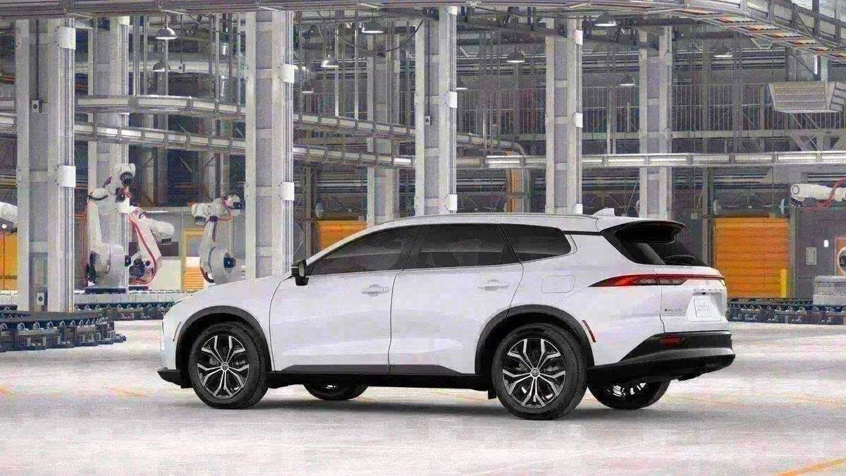 New 2026 Toyota Crown Signia AWD/4WD image 27