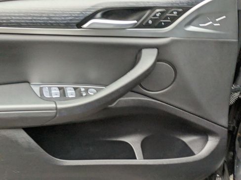 Used 2024 BMW X4 xDrive30i image 13