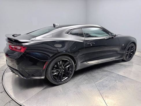 Used 2016 Chevrolet Camaro SS RWD image 5