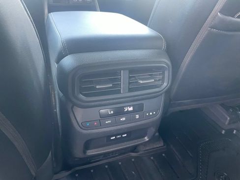 Used 2024 Honda Pilot EX-L image 25