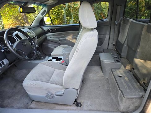 Used 2011 Toyota Tacoma 2WD Access Cab w/ SR5 Pkg #2 image 13