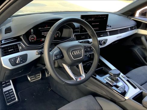 Used 2022 Audi A4 2.0T Premium Plus w/ Premium Plus Package AWD/4WD image 17