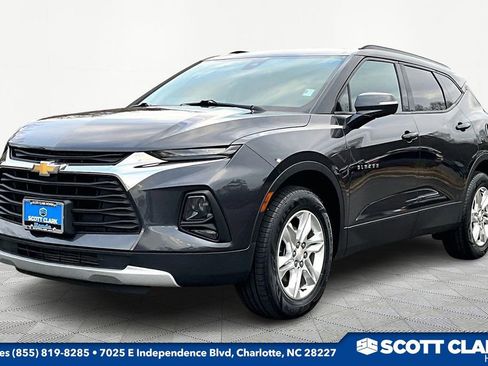 Used 2022 Chevrolet Blazer LT image 3