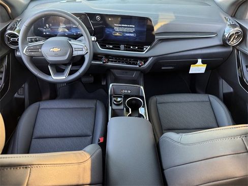 New 2026 Chevrolet Equinox LT w/ Convenience Package II image 10