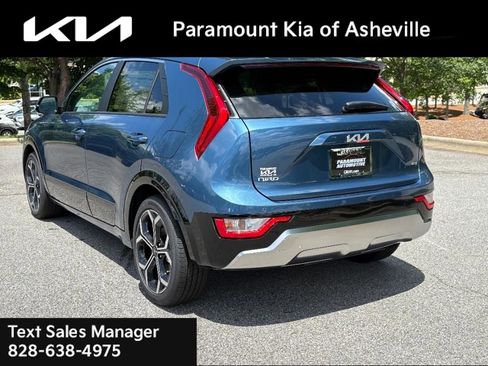 New 2025 Kia Niro EX Touring image 4
