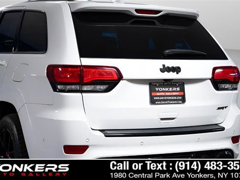 Used 2021 Jeep Grand Cherokee SRT image 7
