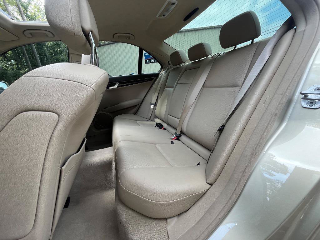Used 2012 Mercedes-Benz C 300 4MATIC Sedan image 31