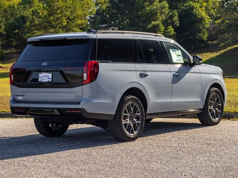 New 2025 Ford Expedition Platinum w/ Stealth Performance Package image 6