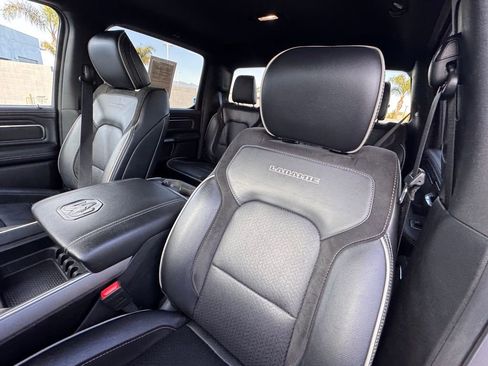Used 2024 RAM 1500 Laramie image 12
