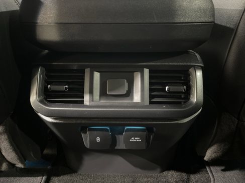 Used 2022 Ford F150 Lariat image 14