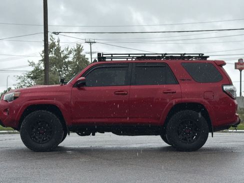 Used 2017 Toyota 4Runner TRD Pro AWD/4WD image 5