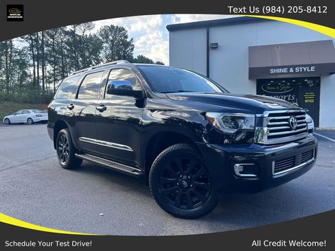 Used 2020 Toyota Sequoia Platinum RWD image 1
