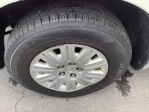 Used 2006 Chrysler Town & Country LX w/ Popular Equipment Group II FWD image 17