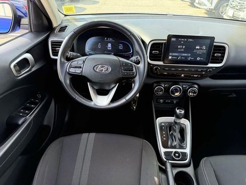 Certified 2023 Hyundai Venue SEL w/ Cargo Package image 12