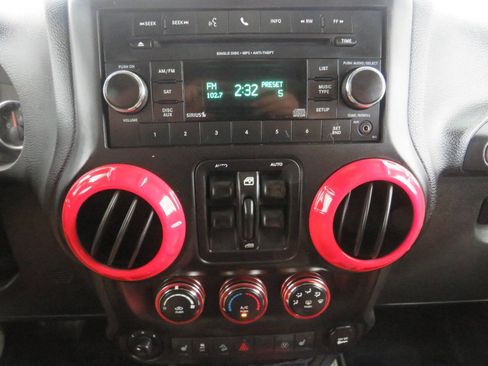 Used 2017 Jeep Wrangler Unlimited Sport w/ Quick Order Package 24S image 19