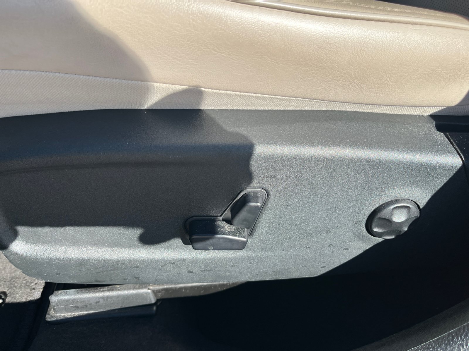 Used 2019 Chrysler 300 Limited w/ Safetytec Plus Group RWD image 20