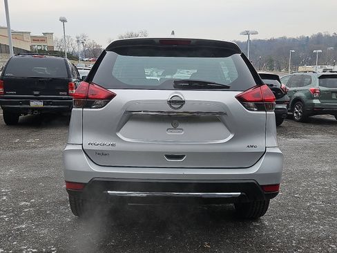 Certified 2019 Nissan Rogue S image 5