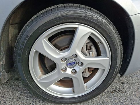 Used 2013 Volvo S60 T5 image 8