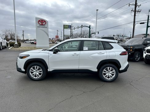 New 2026 Toyota Corolla Cross L image 8