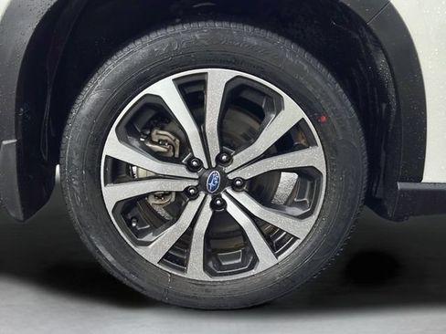 Used 2022 Subaru Forester Limited w/ Popular Package #2 AWD/4WD image 10