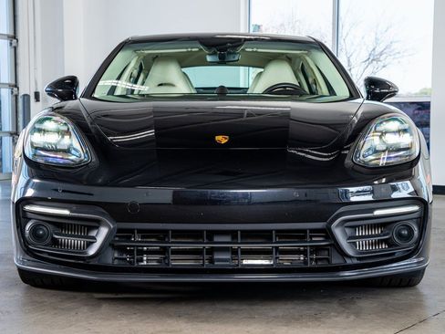 Used 2023 Porsche Panamera Platinum Edition image 3