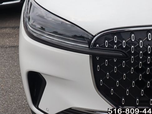 Used 2026 Lincoln Aviator AWD image 8