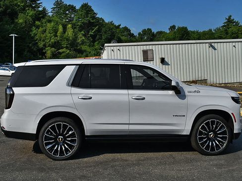 Used 2026 Chevrolet Tahoe High Country AWD/4WD image 6