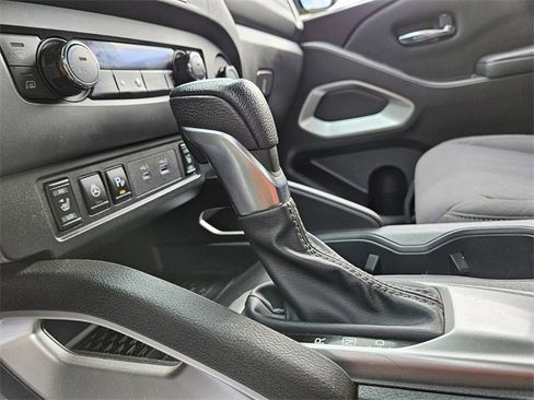 Used 2023 Nissan Frontier SV w/ Technology Package image 25