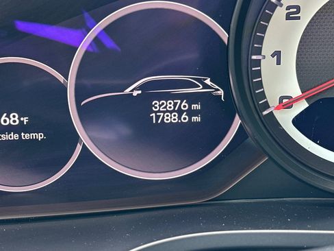 Used 2023 Porsche Cayenne Base image 26