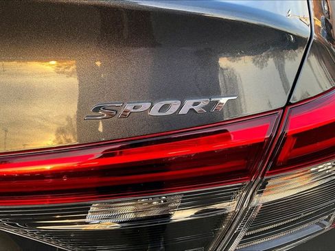 Used 2024 Honda Civic Sport image 24