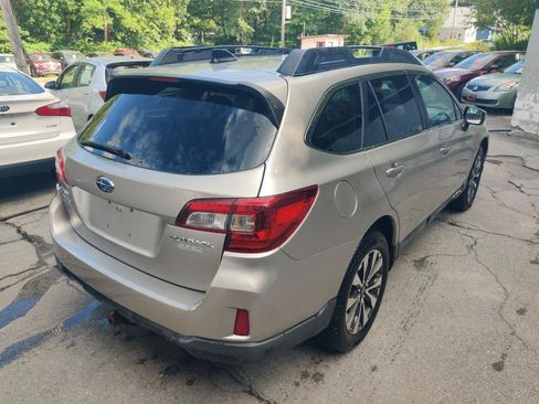 Used 2016 Subaru Outback 2.5i Limited AWD/4WD image 6