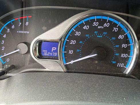 Used 2013 Toyota Sienna XLE AWD/4WD image 2