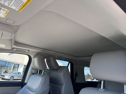 Used 2025 Ford Expedition Active image 14