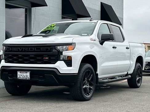 Certified 2024 Chevrolet Silverado 1500 Custom Trail Boss w/ Turbomax Blackout Package image 12