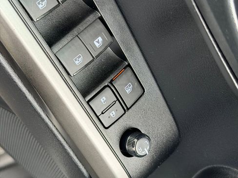 Used 2021 Toyota Tacoma SR5 image 14