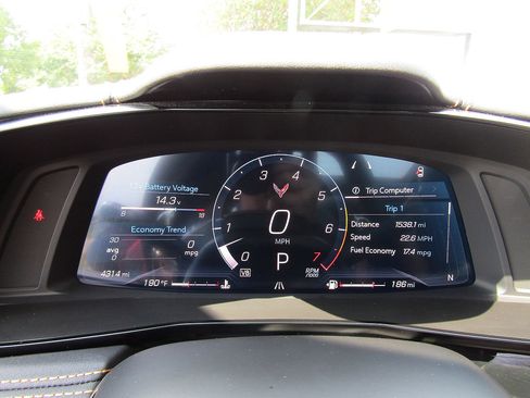 Used 2024 Chevrolet Corvette Stingray Preferred Conv w/ Stealth Interior Trim Package RWD image 19