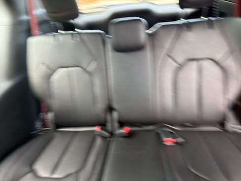 New 2027 Chrysler Pacifica Select FWD image 26