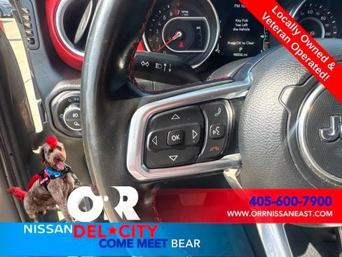 Used 2022 Jeep Gladiator Rubicon w/ LED Lighting Group AWD/4WD image 19