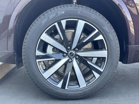 Certified 2025 Volvo XC90 B5 Core w/ Climate Package image 15