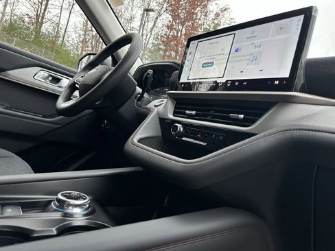 New 2026 Ford Explorer Active image 34