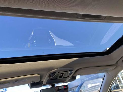 Used 2025 Subaru Outback Limited image 9