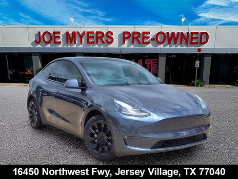 Used 2022 Tesla Model Y Long Range AWD/4WD image 1