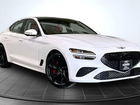 Used 2023 Genesis G70 3.3T w/ Sport Prestige Package image 12
