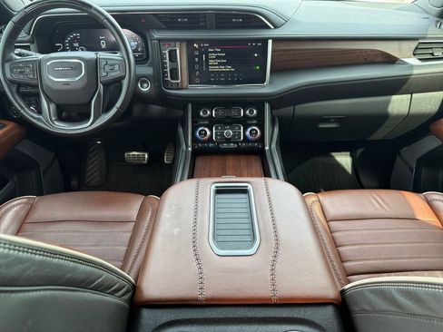 Used 2024 GMC Yukon XL Denali Ultimate image 13