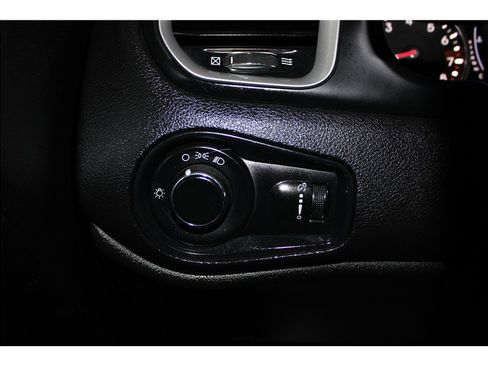 Used 2020 Jeep Renegade Sport image 27