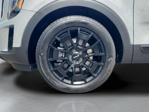 Used 2022 Kia Telluride SX w/ Nightfall Edition Package AWD/4WD image 10