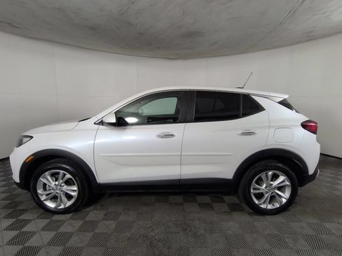 Certified 2022 Buick Encore GX Preferred w/ LPO, Appearance Package AWD/4WD image 9