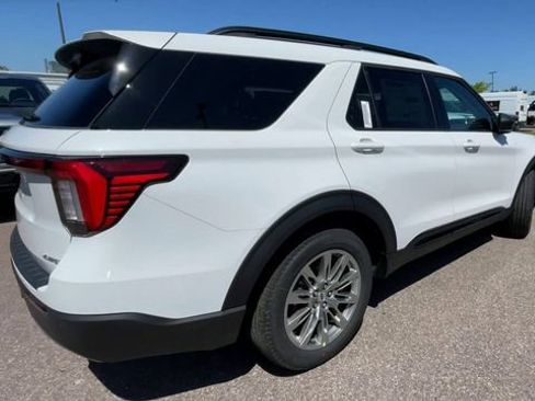 New 2026 Ford Explorer Active w/ Active Comfort Package AWD/4WD image 9