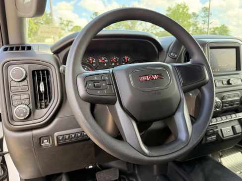 New 2026 GMC Sierra 2500 Pro w/ 1SA Pro Safety Plus Package AWD/4WD image 15
