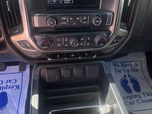 Used 2018 Chevrolet Silverado 1500 LT w/ Texas Edition image 16